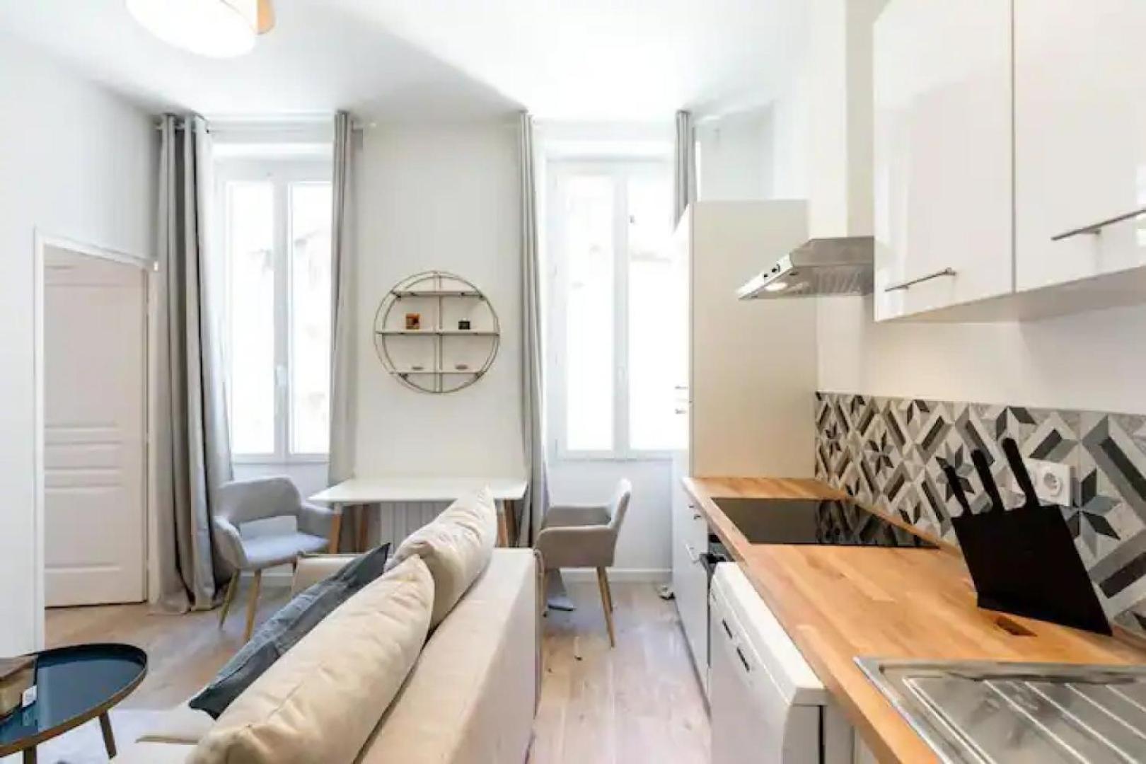 Cozy 1br In The Heart Of Cours Julien | By Airnest Apartment *